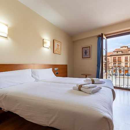 Insidehome Zaravencia Plaza Mayor Toro Bagian luar foto