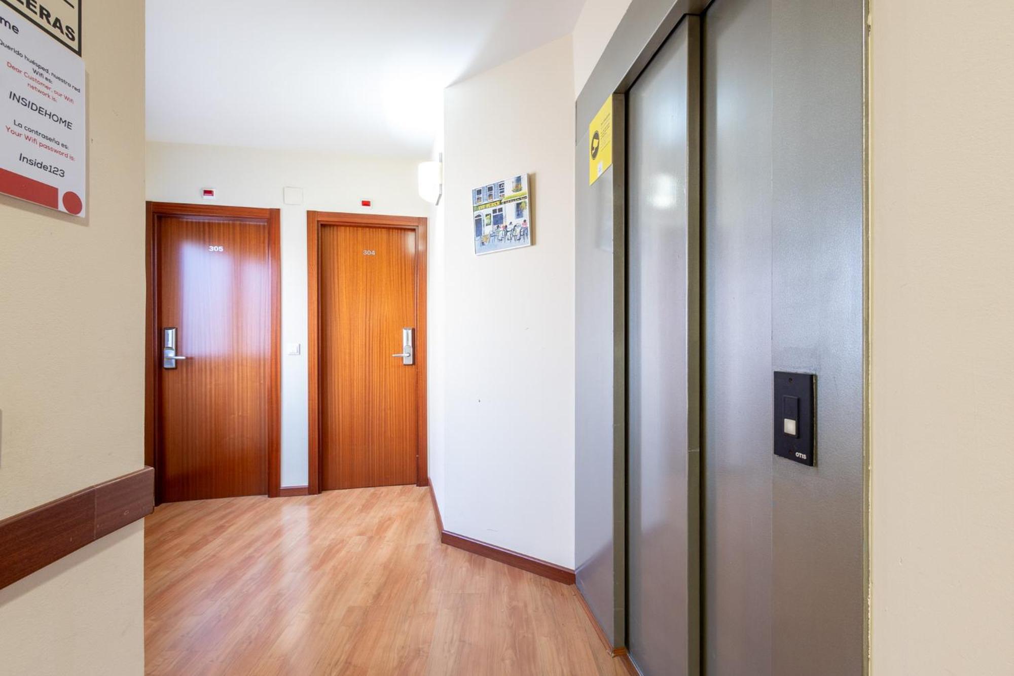 Insidehome Zaravencia Plaza Mayor Toro Bagian luar foto