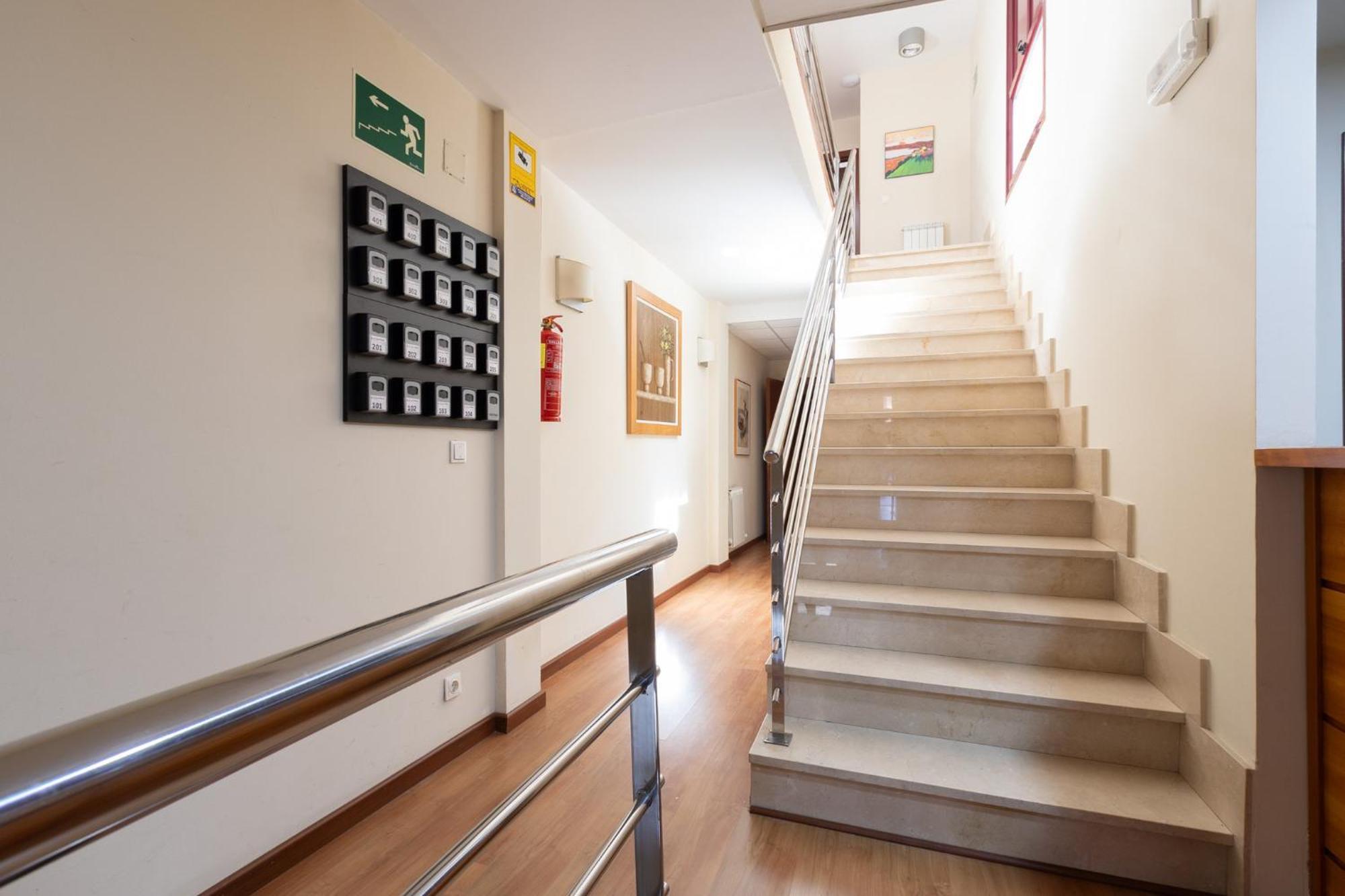 Insidehome Zaravencia Plaza Mayor Toro Bagian luar foto